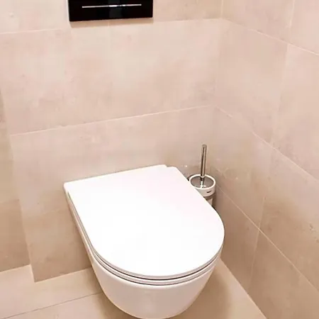 ホテル Kocour Třebíč
